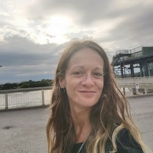 Meet your Posher, Valérie